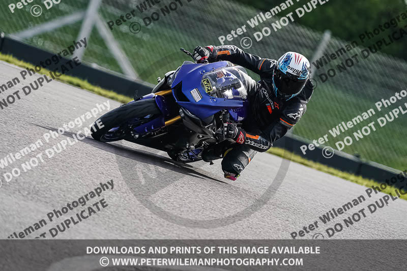 donington no limits trackday;donington park photographs;donington trackday photographs;no limits trackdays;peter wileman photography;trackday digital images;trackday photos